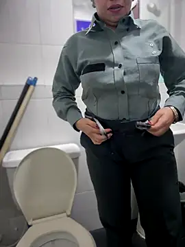 Ariana-07 live sex cam