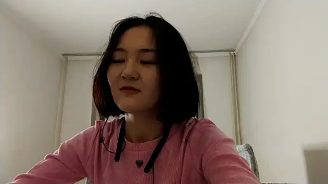 Lyndasilk live sex cam