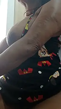 BustyMilf_ live sex cam