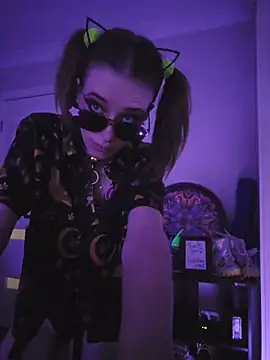 lonely_Cosplay_chick live sex cam