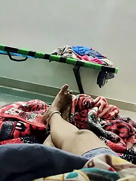 Tamilrojanew live sex cam