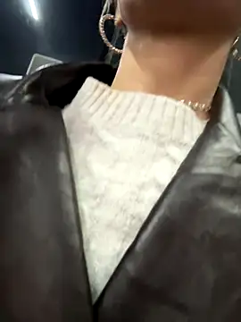 VikaBunny1 live sex cam