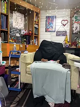 TrenaAnne live sex cam