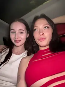 SnappyHappy live sex cam