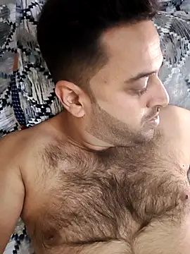 ITZ_GURU live sex cam