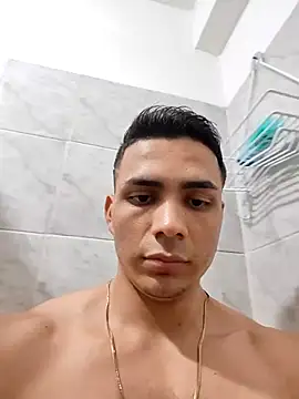 ChoreyTaiylor live sex cam