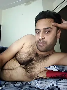 ITZ_GURU live sex cam