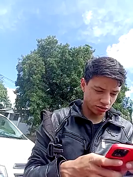 Novin4i20 live sex cam