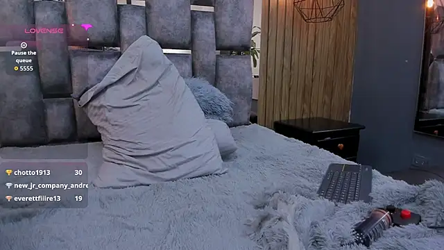 owen__johnson live sex cam