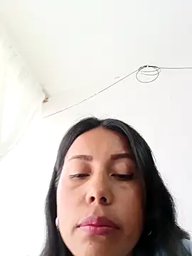 _andrea30 live sex cam