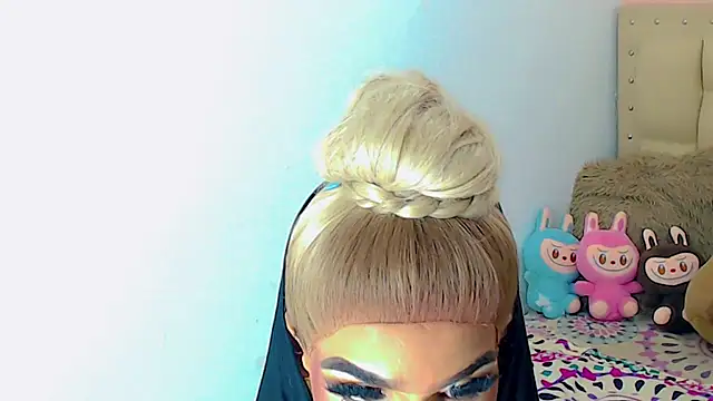 briana_sex32 live sex cam