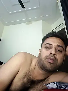 ITZ_GURU live sex cam