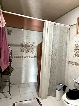 Izy_cute_ live sex cam