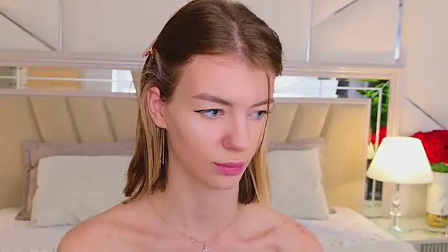 MeganMour live sex cam