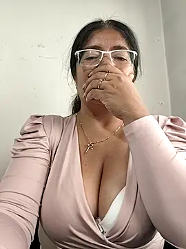 __valentina18 live sex cam