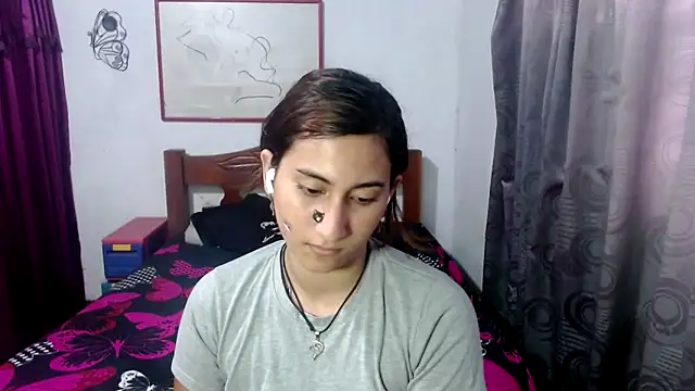 LadyMilk003 live sex cam