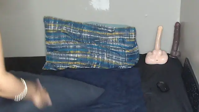 TrishahXo live sex cam