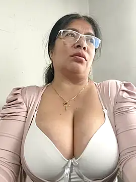 __valentina18 live sex cam