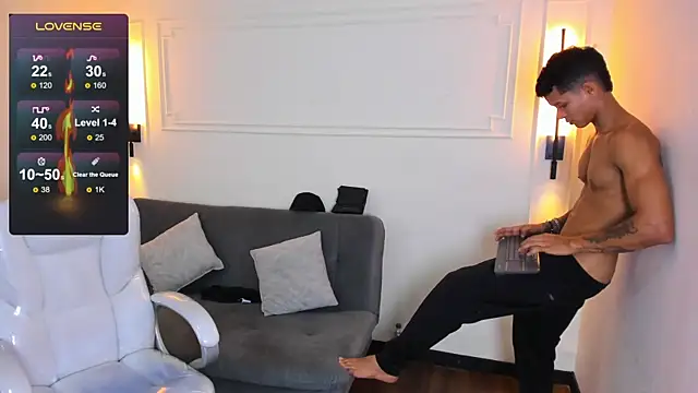 Paradise_boy_s live sex cam