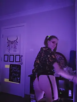 lonely_Cosplay_chick live sex cam