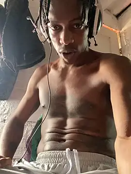 Larry-n-clouds live sex cam