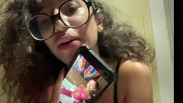 absoluthorrorfield live sex cam