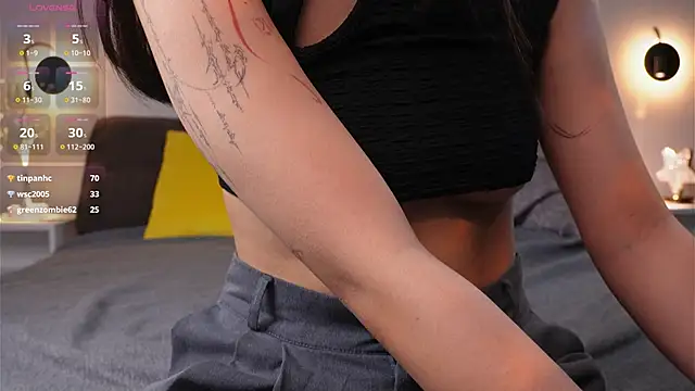 MoiraEger live sex cam