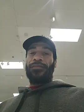 GuyInNY live sex cam