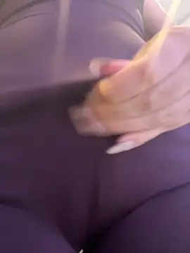 sarah_honey__ live sex cam