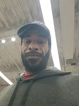 GuyInNY live sex cam