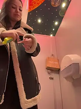 Chloe__Moon live sex cam