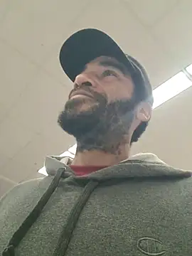 GuyInNY live sex cam