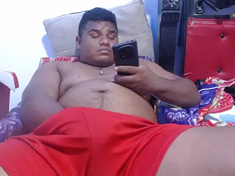 PONSE_LATINO live sex cam