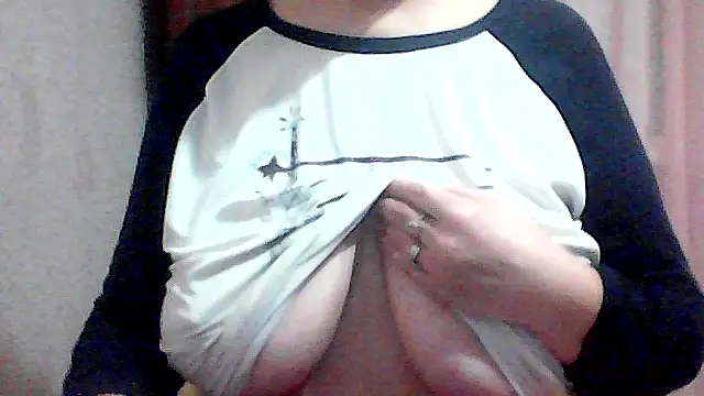 EvelinaRose live sex cam