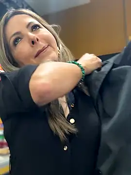 _Abril-Office1 live sex cam