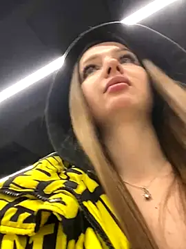 KrisMagnoly live sex cam