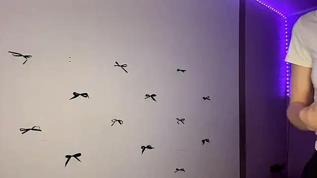 EmilySkyline live sex cam