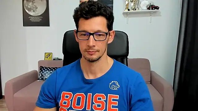 BrutusK08 live sex cam