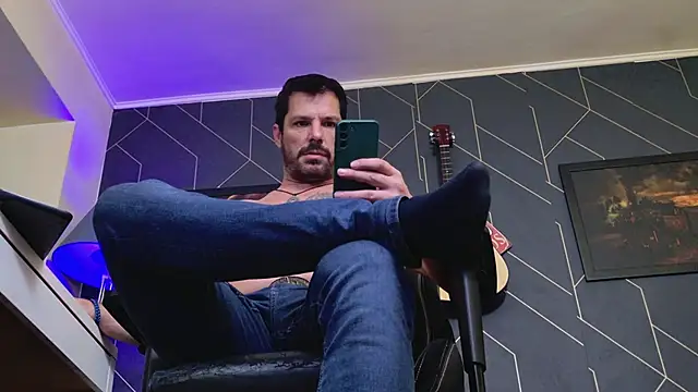 ChrisKox live sex cam