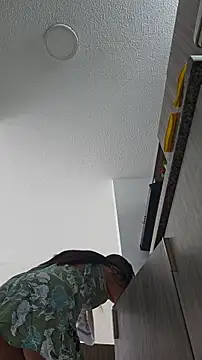 miaeyes live sex cam