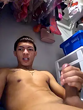 Yoko0381 live sex cam