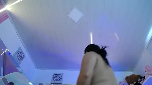 _Miaaleon live sex cam