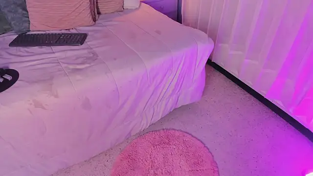 Sofly_s live sex cam