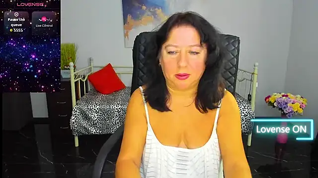 Julia_Dean live sex cam