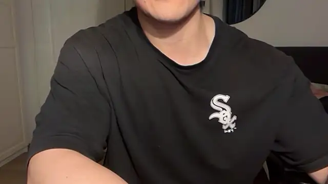 jungcock3210 live sex cam