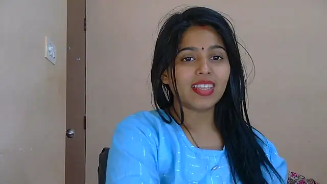 Cute-Simmi69 live sex cam
