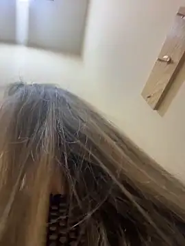 sarah_honey__ live sex cam