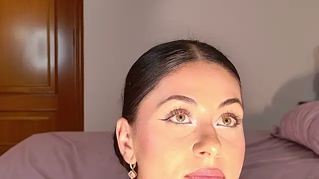 AvaBabyGirl live sex cam