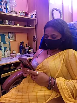 nisha_baby2 live sex cam