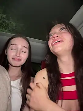 SnappyHappy live sex cam